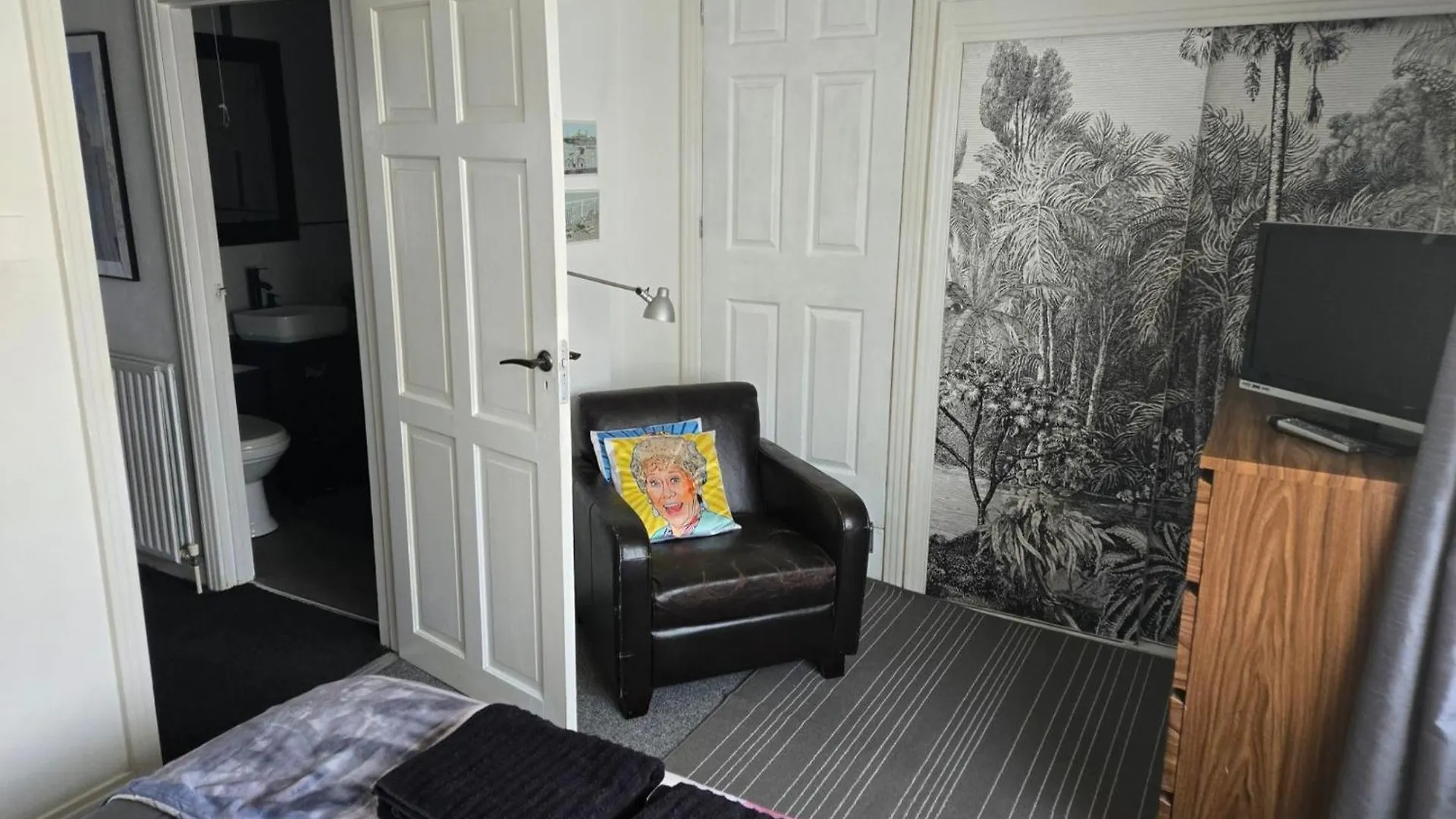 3 Bed House, Stunning Views And Free Parking Villa Brighton Holiday home